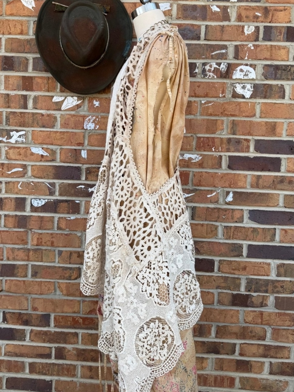 NEW A Rare Bird Magdalena Crocheted Duster - Picture 2 of 12